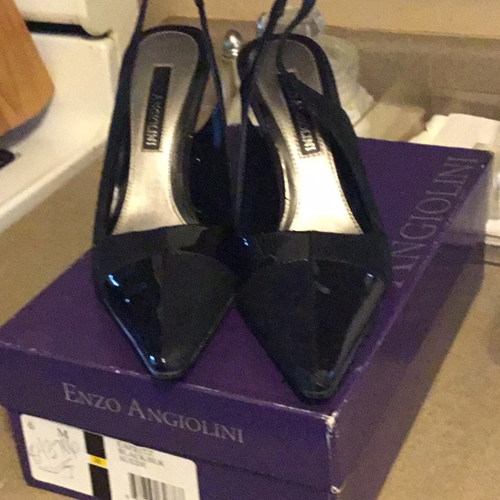 Enzo dress pump